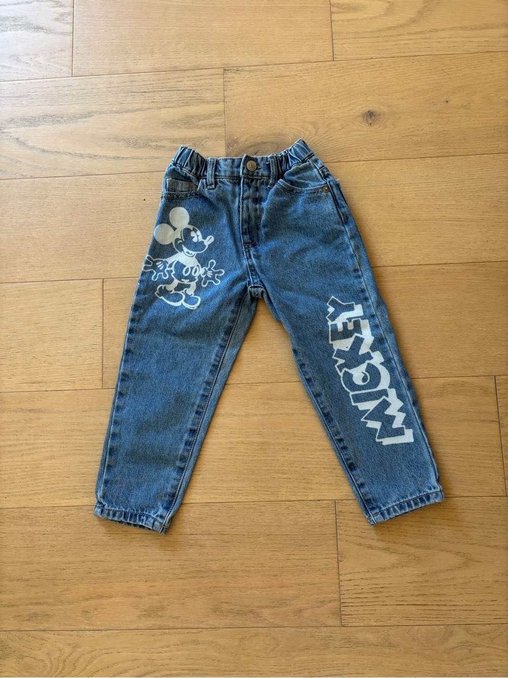 Zara medium Wash kid Mickey Mouse denim jeans, size 3T